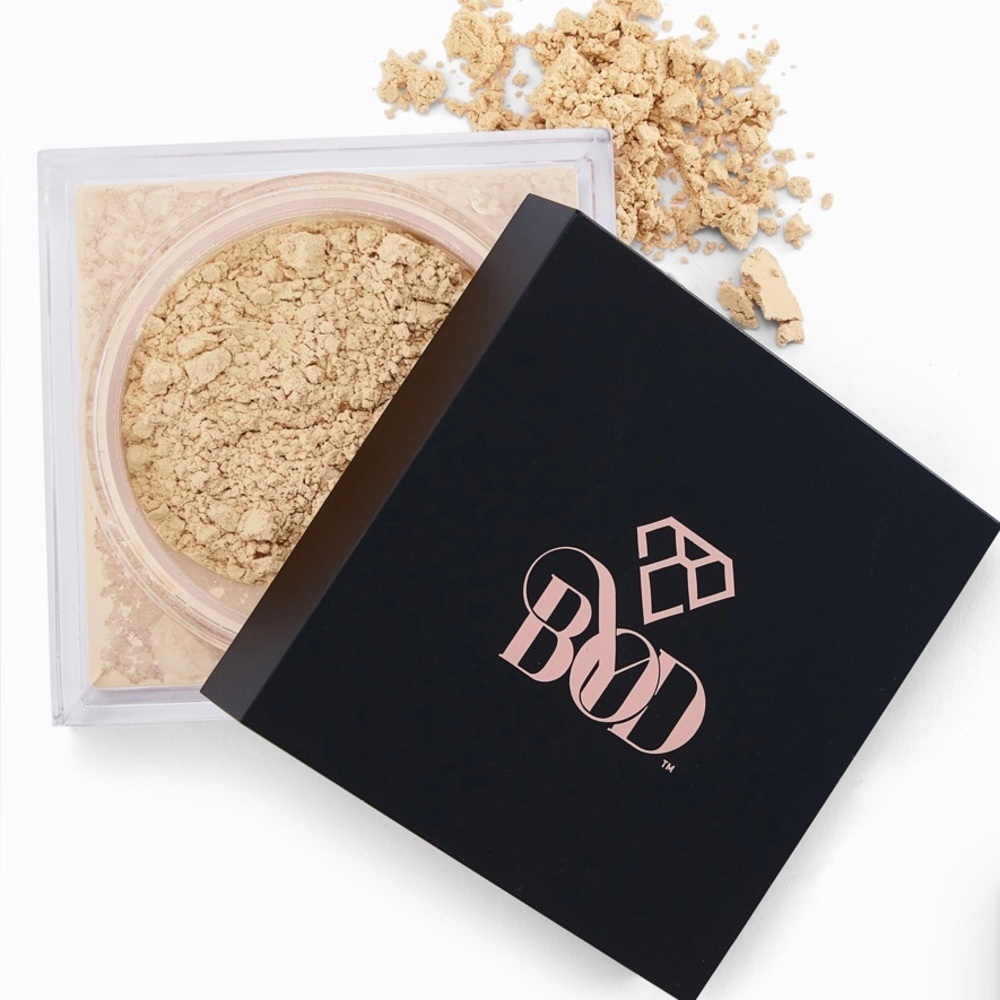 NWT, BYOD, Desire Matte Magic Loose Powder, 3 Translucent and 1 Banana